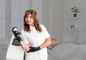 esthetician adding body contouring services